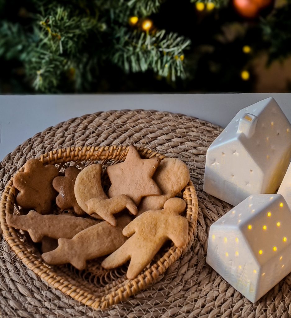 Pepparkakor på fat